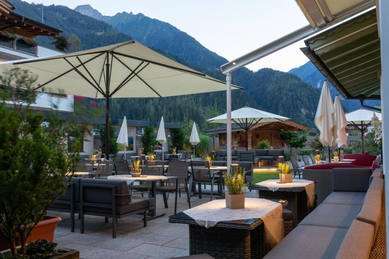 Hotel St. Georg Майрхофен Экстерьер фото