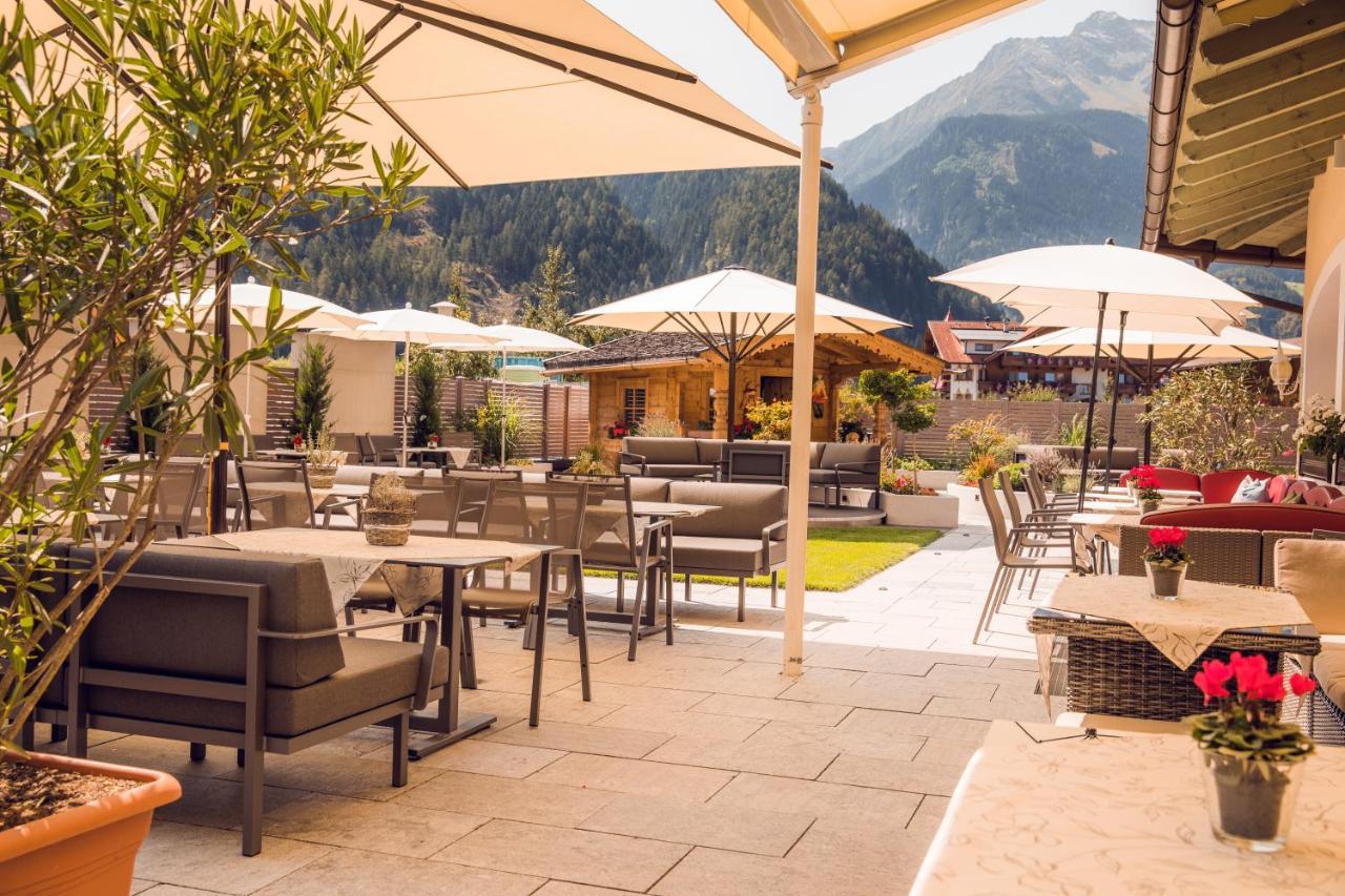 Hotel St. Georg Майрхофен Экстерьер фото